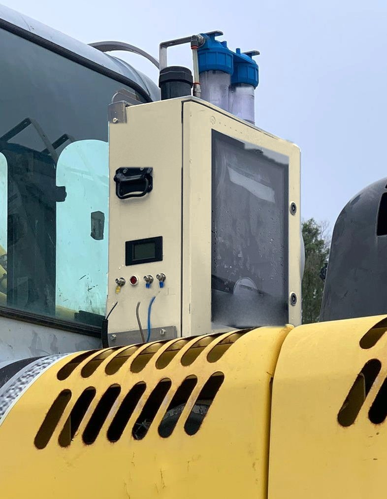 Hydroxi unit mounted on a construction machine